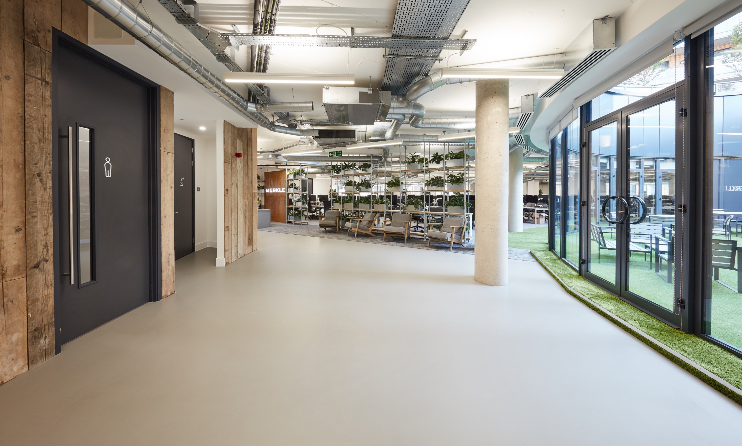 seamless resin floor in commercial office 