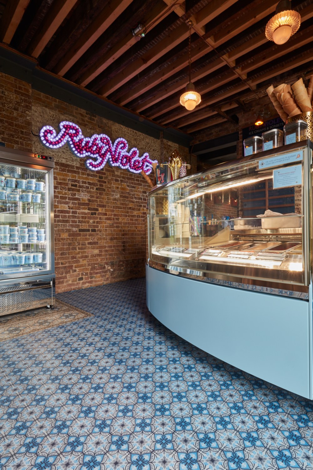 custom resin floors at ice cream parlour