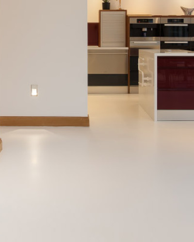 seamless white resin floor