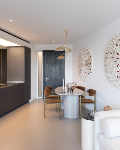 apartment kitchen with a seamless resin floor