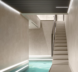 resin wall and floors in indoor swimming pool 